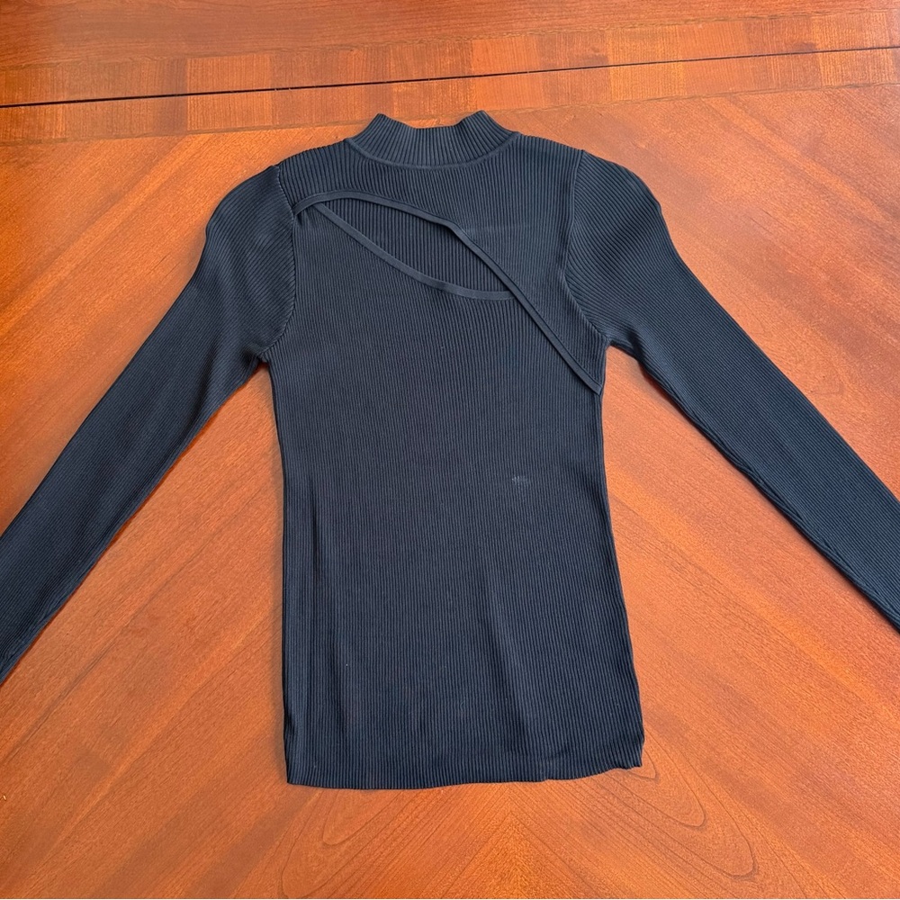 Lea & Viola Black Ribbed Long Sleeve Top